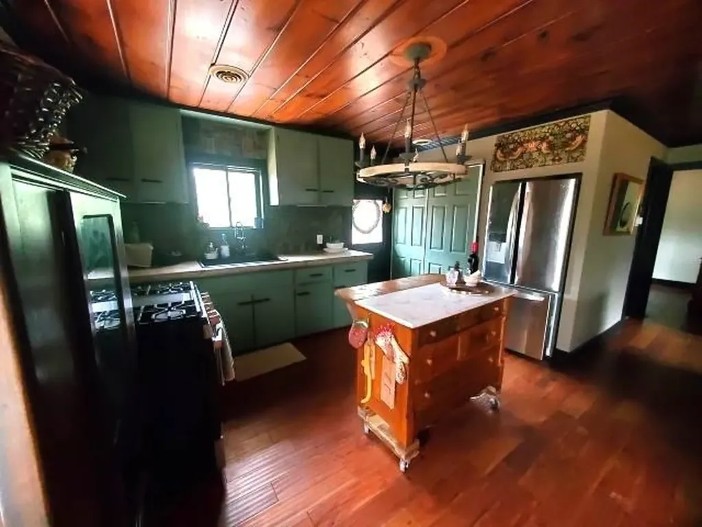 6114 Indian Lake Drive Gladwin Township MI 48624