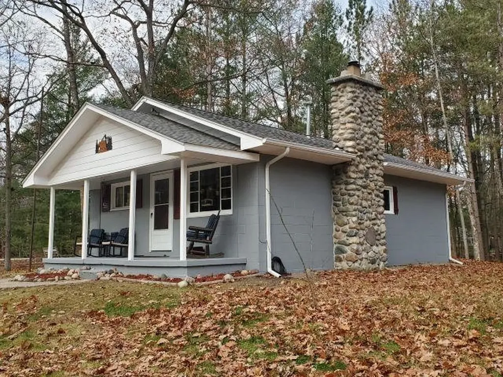 6114 Indian Lake Drive Gladwin Township MI 48624