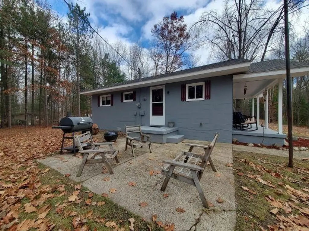 6114 Indian Lake Drive Gladwin Township MI 48624