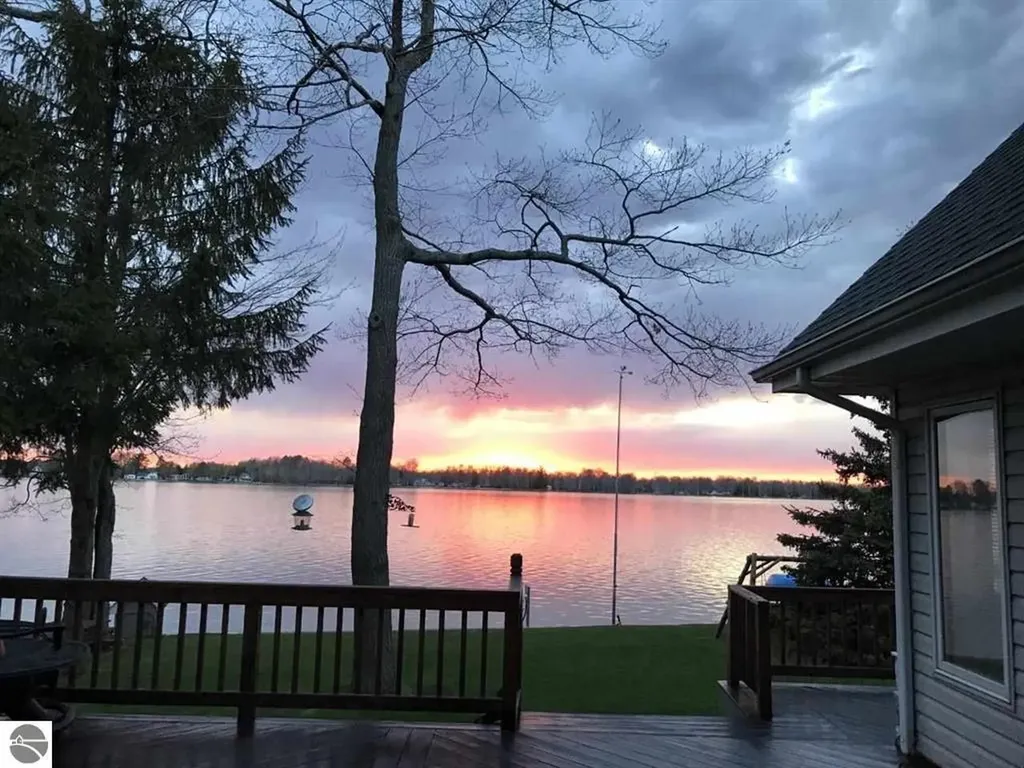 7969 E Cedar Lake Drive Oscoda Charter Township MI 48738