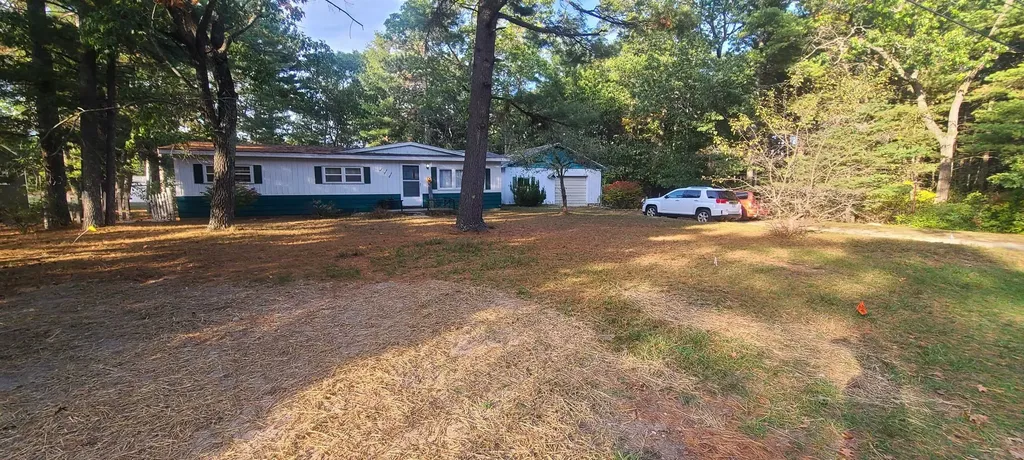 4711 Interlake Drive Oscoda Charter Township MI 48750