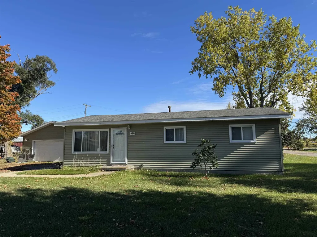 909 Farnsworth Oscoda Charter Township MI 48750