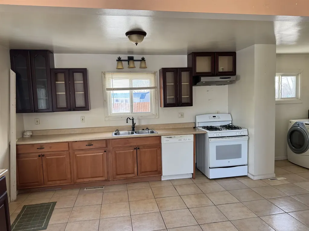 909 Farnsworth Oscoda Charter Township MI 48750