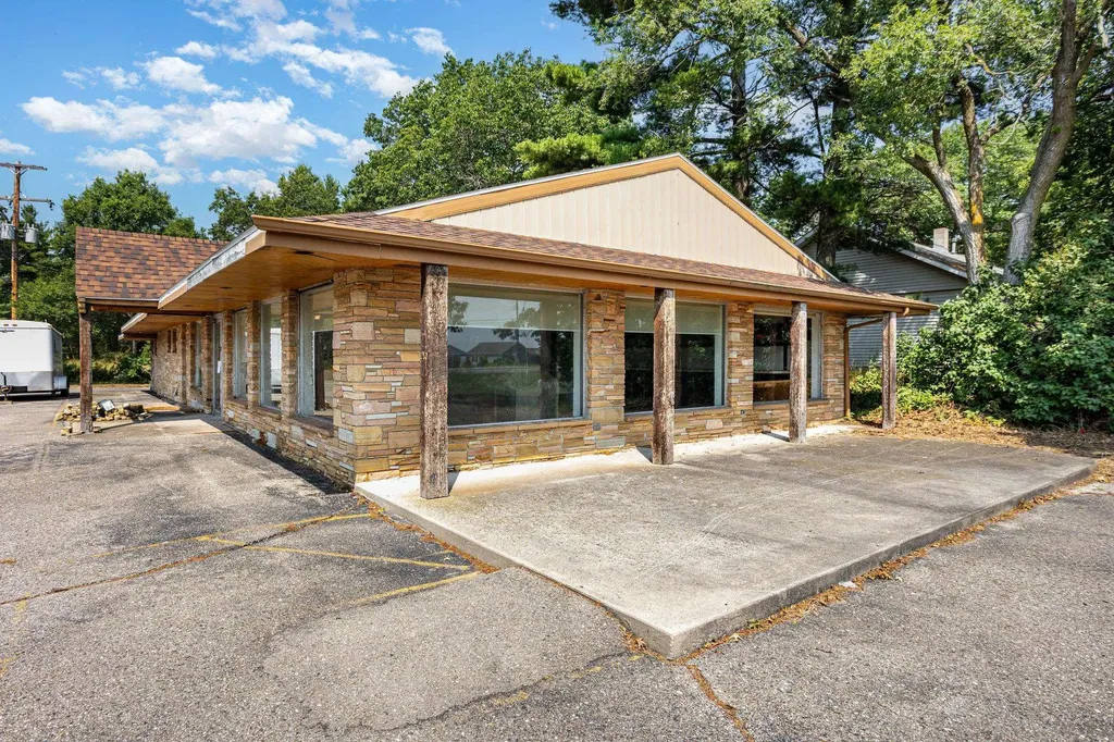 3511 N Us-23 Au Sable Charter Township MI 48750