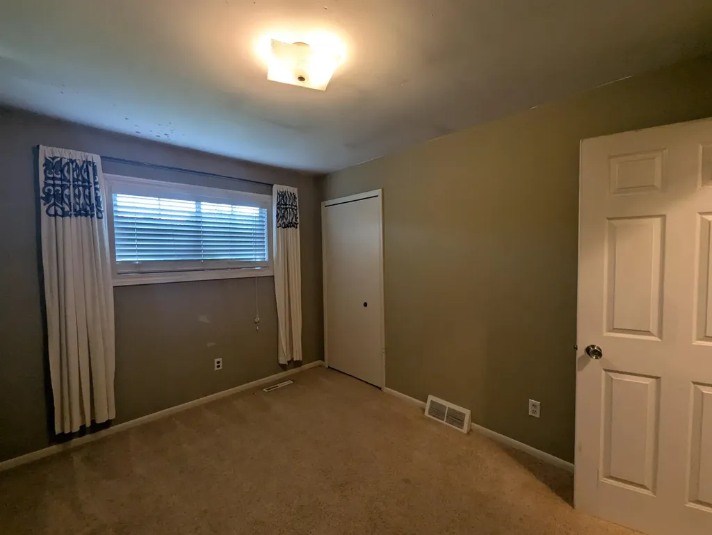 910 N Court Street Au Gres Township MI 48703