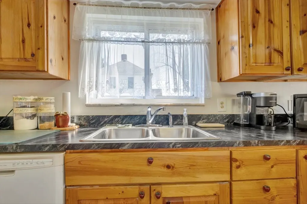 304 W Main Plainfield Township MI 48739