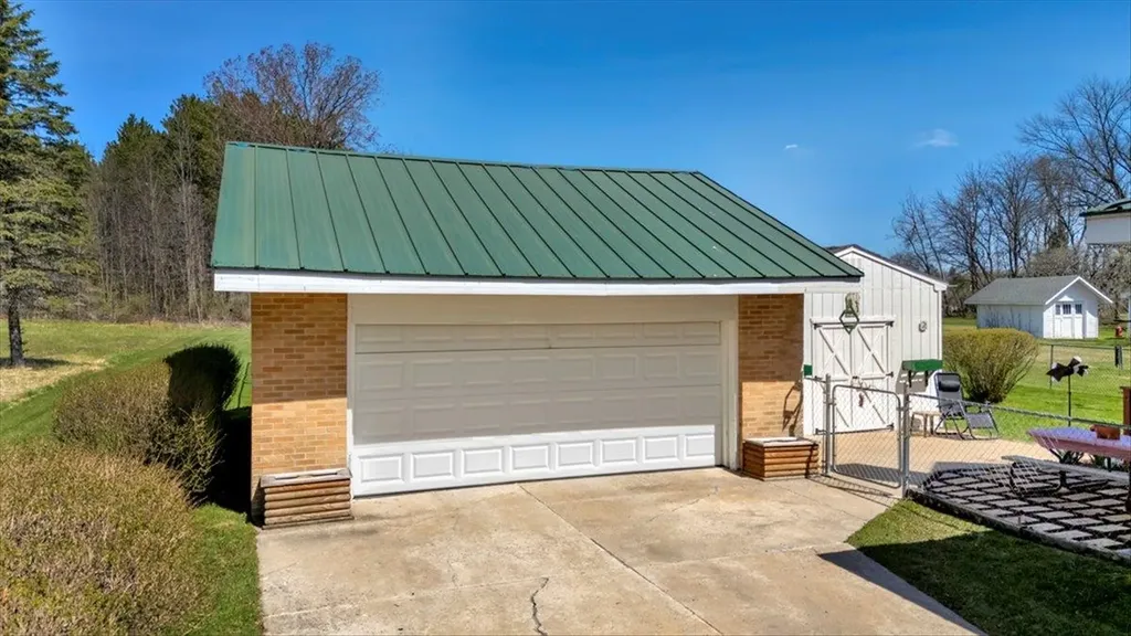 304 W Main Plainfield Township MI 48739