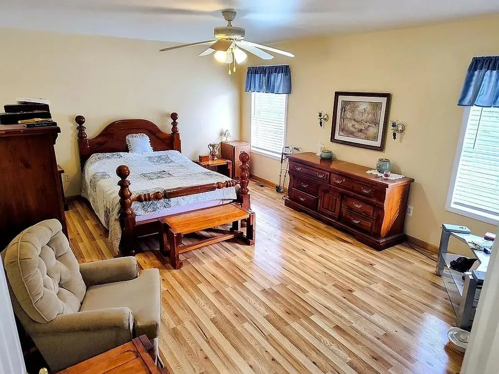301 S 6th Street Higgins Township MI 48653