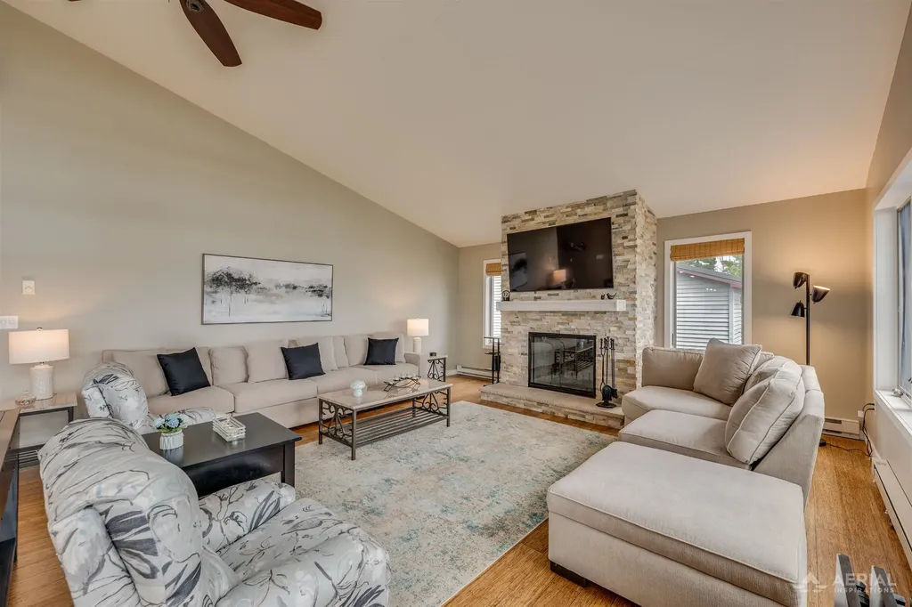 2896 E Lake Drive Cumming Township MI 48635