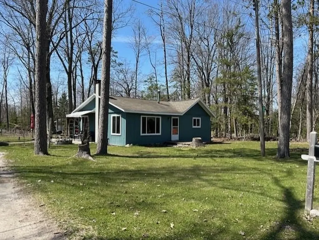 4355 Owl Road Alcona Township MI 48742