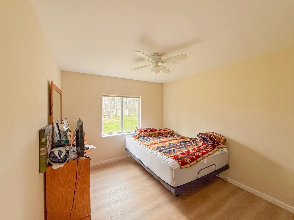 408 Kirkshire Avenue Markey Township MI 48653