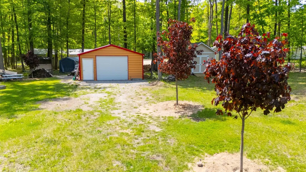408 Kirkshire Avenue Markey Township MI 48653