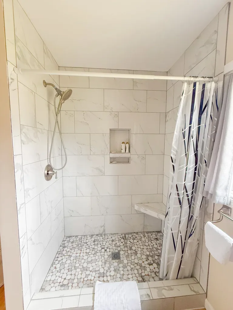 408 Kirkshire Avenue Markey Township MI 48653