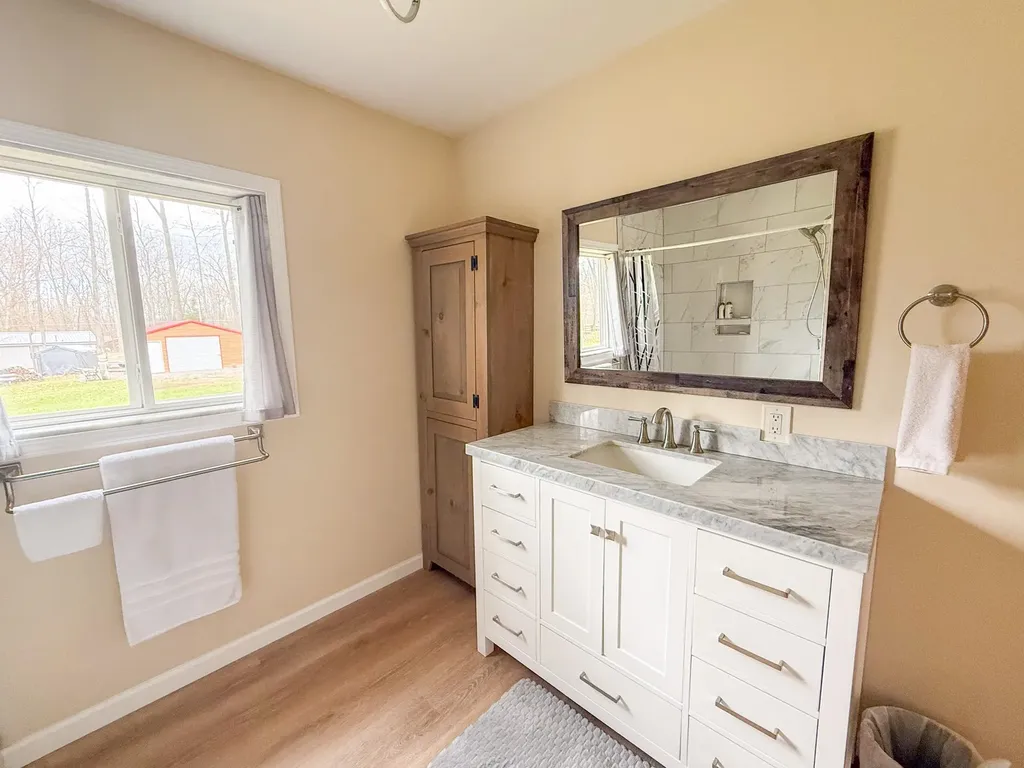 408 Kirkshire Avenue Markey Township MI 48653