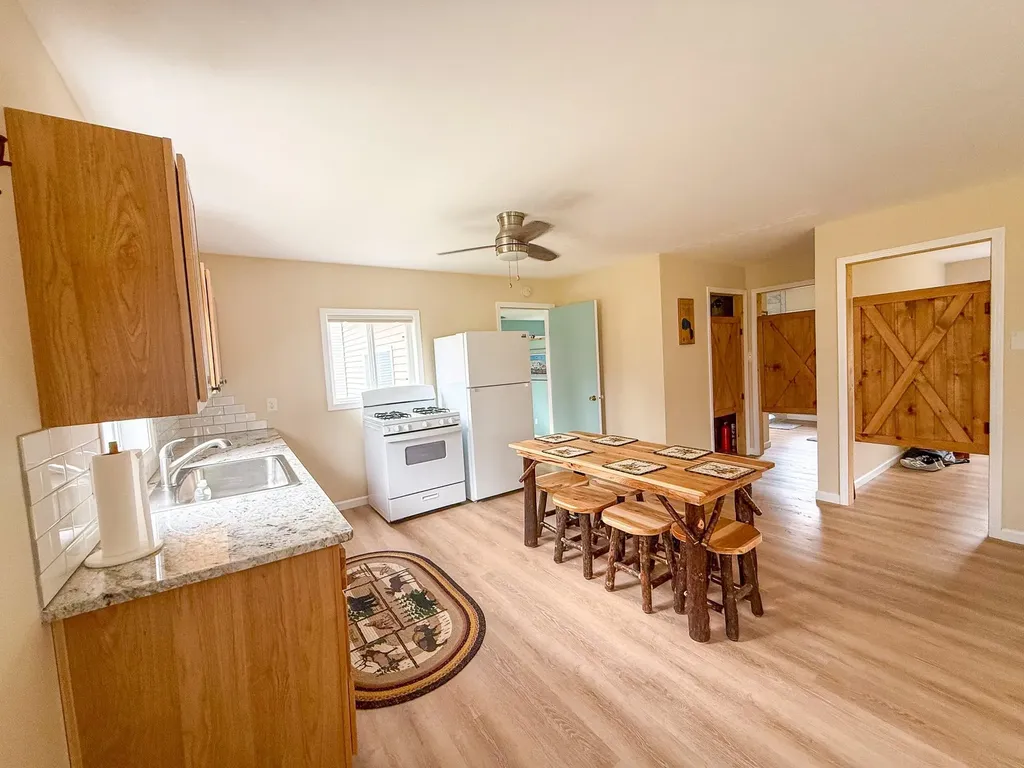 408 Kirkshire Avenue Markey Township MI 48653