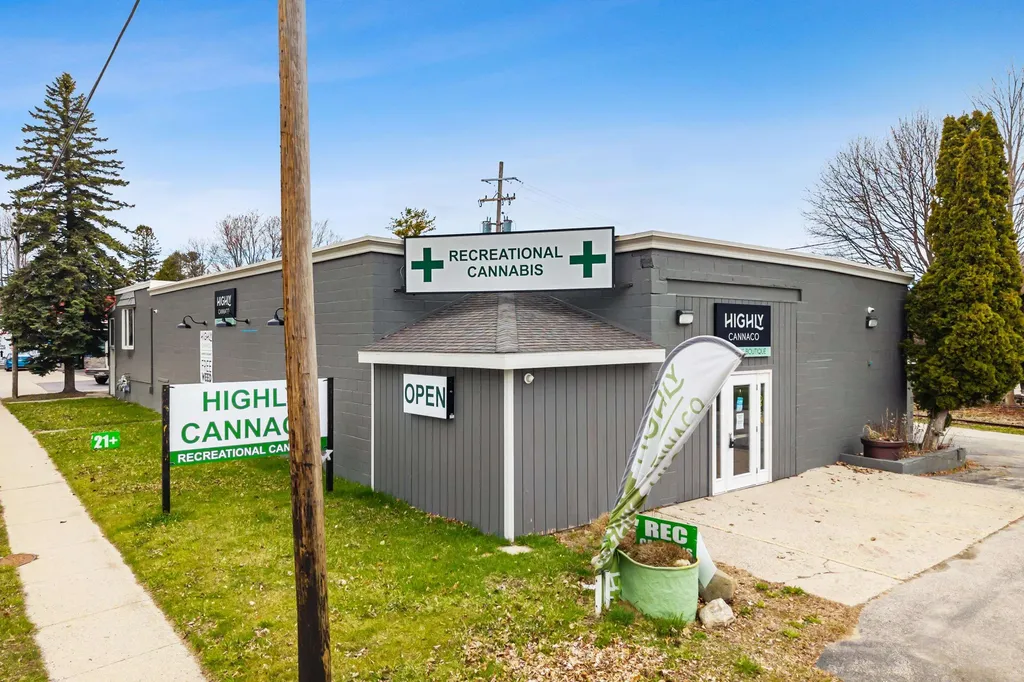 108 N Us-23 Harrisville Township MI 48740
