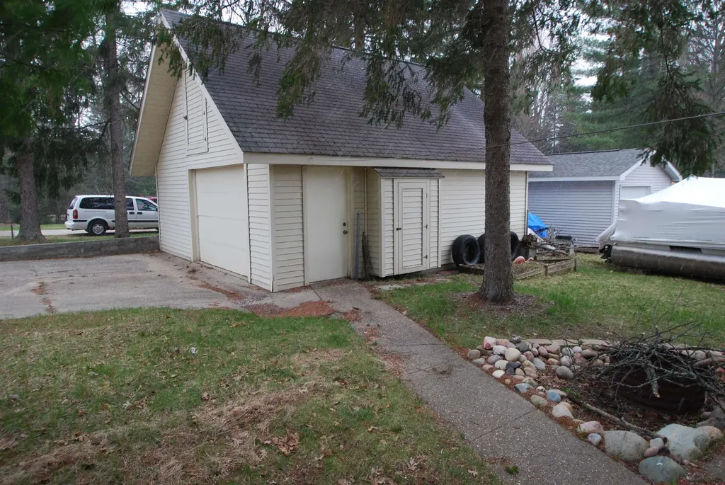 9406 Van Buren Street Richfield Township MI 48656