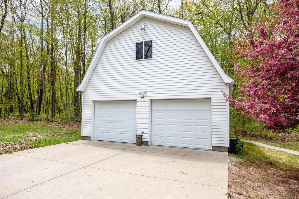 6924 Leslie Street Plainfield Township MI 48739