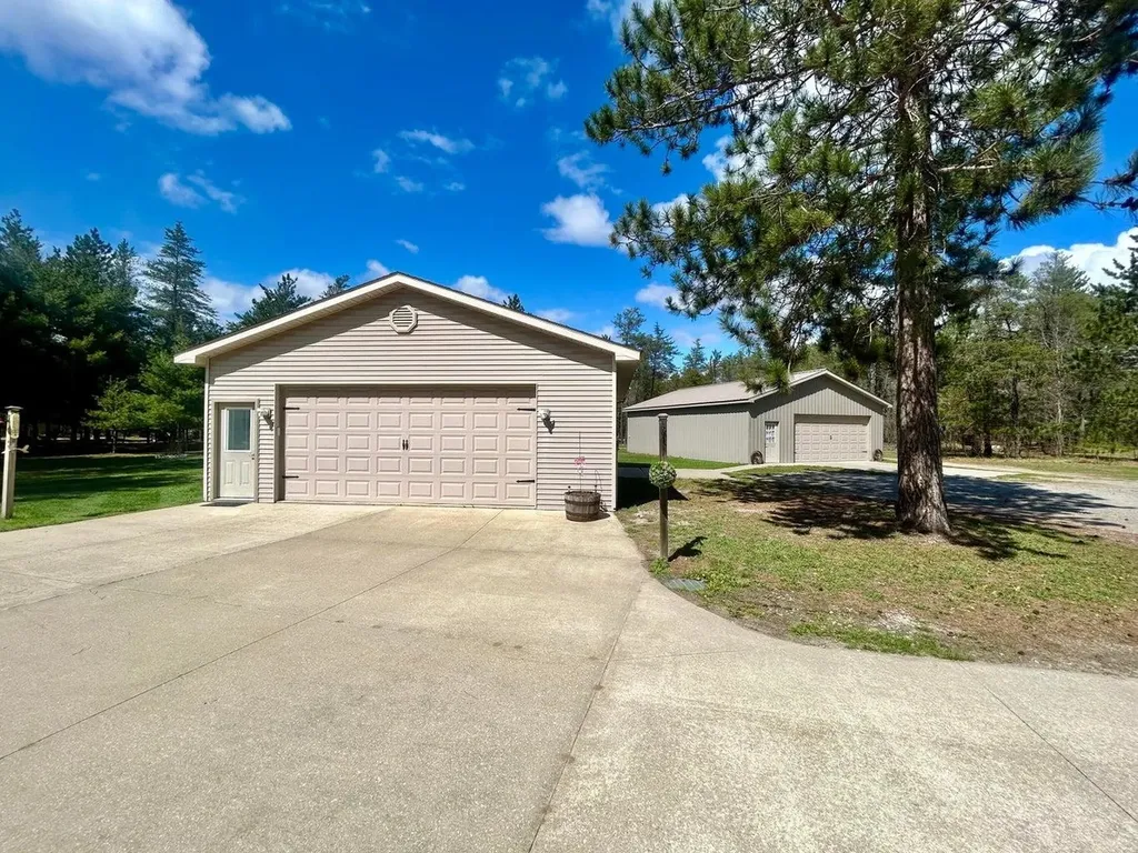4260 W Dort Road Beaver Creek Township MI 48653