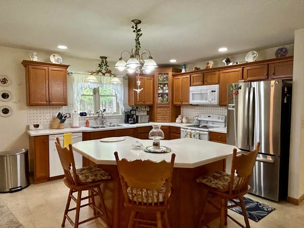 4260 W Dort Road Beaver Creek Township MI 48653