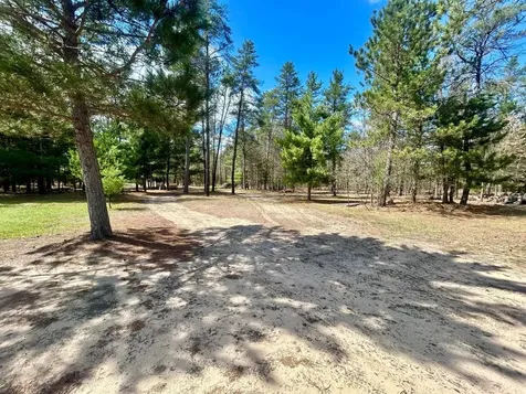 4260 W Dort Road Beaver Creek Township MI 48653