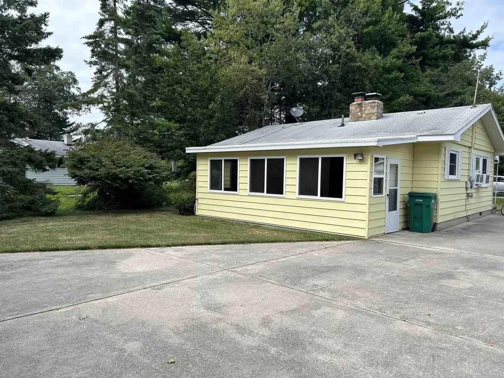 2424 Price Street Baldwin Township MI 48730