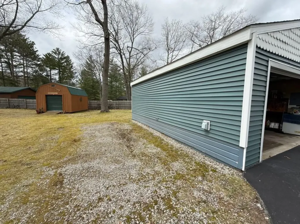 5772 Oak Street Oscoda Charter Township MI 48750