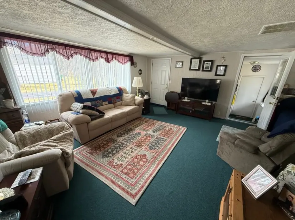 5772 Oak Street Oscoda Charter Township MI 48750