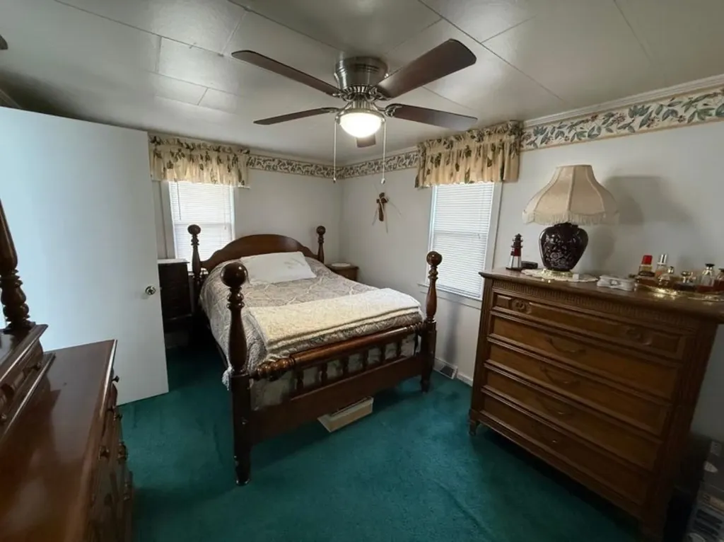 5772 Oak Street Oscoda Charter Township MI 48750