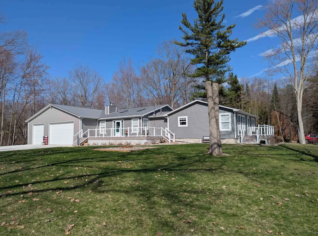 4275 E Michigan Avenue Sims Township MI 48703