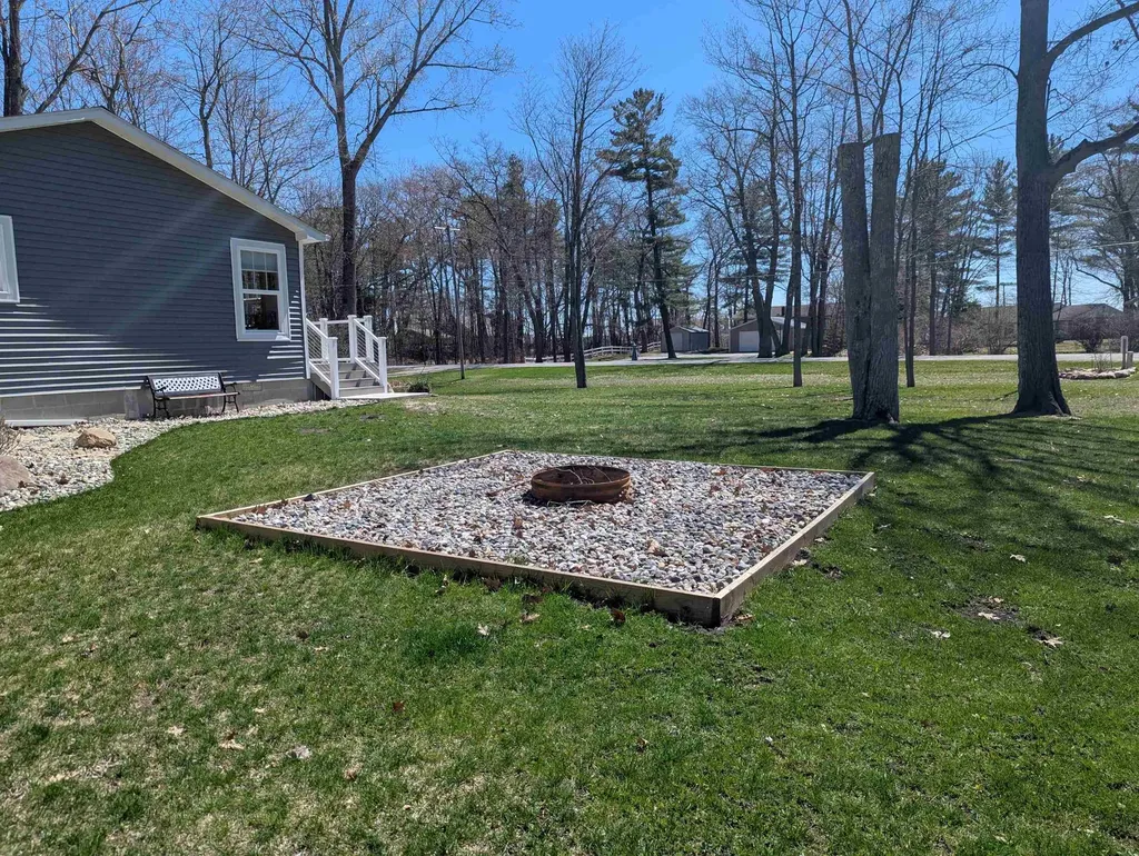 4275 E Michigan Avenue Sims Township MI 48703