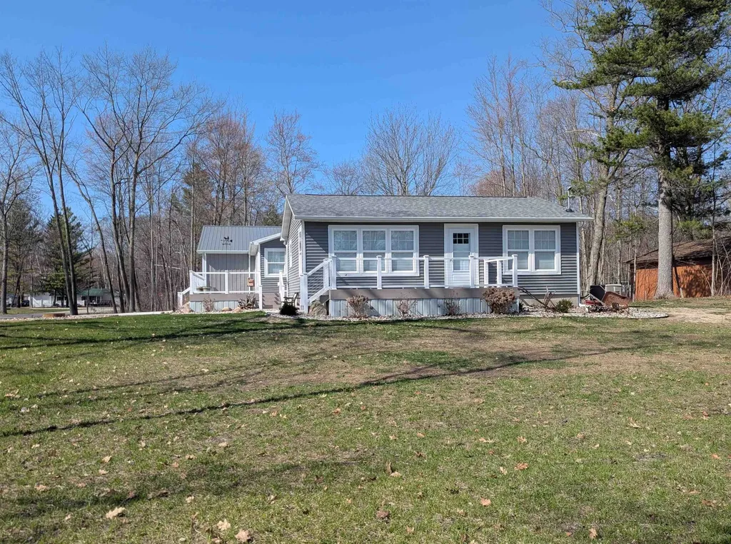 4275 E Michigan Avenue Sims Township MI 48703