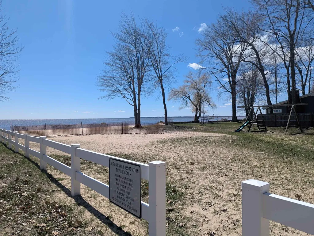 4275 E Michigan Avenue Sims Township MI 48703