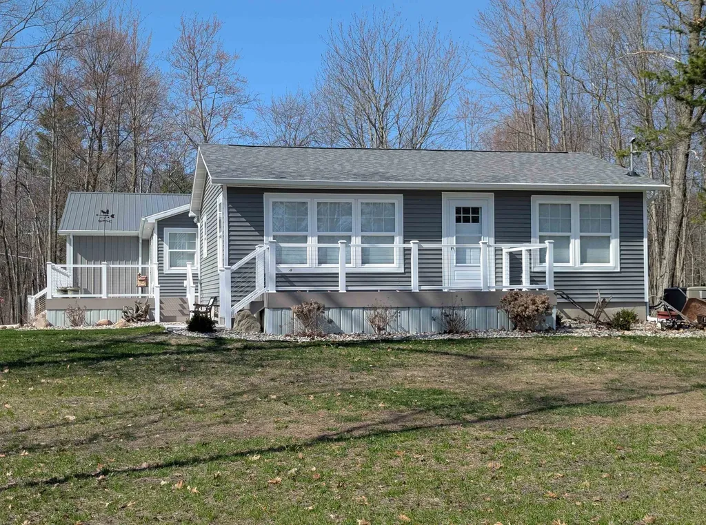 4275 E Michigan Avenue Sims Township MI 48703