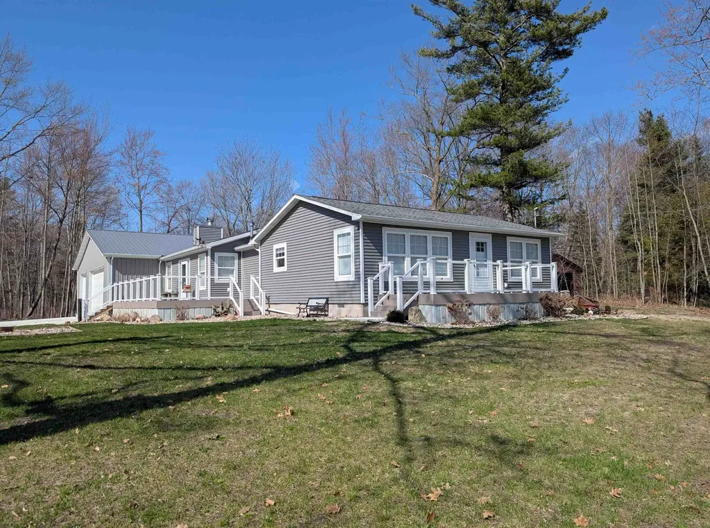 4275 E Michigan Avenue Sims Township MI 48703