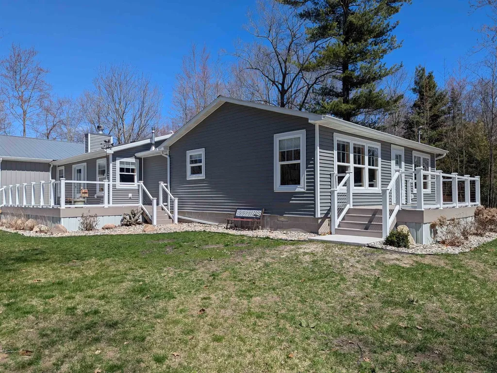 4275 E Michigan Avenue Sims Township MI 48703