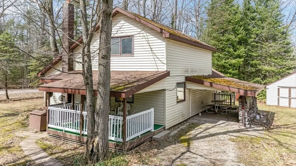 6992 Larry Street Plainfield Township MI 48739