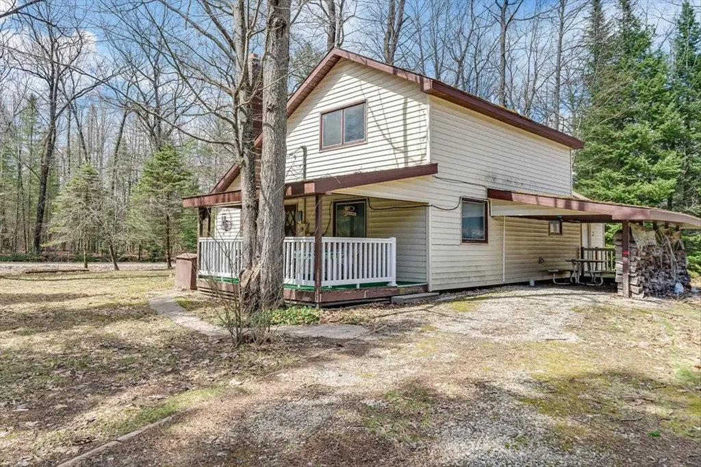 6992 Larry Street Plainfield Township MI 48739