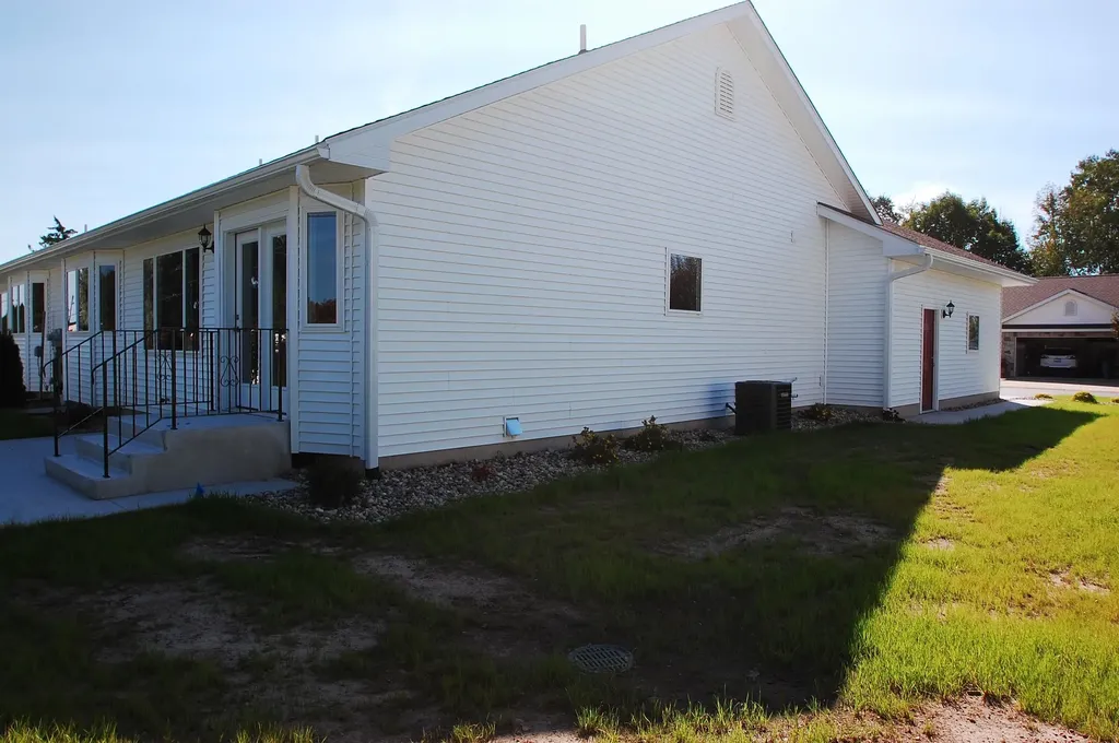 260 Windemere Place West Branch Township MI 48661