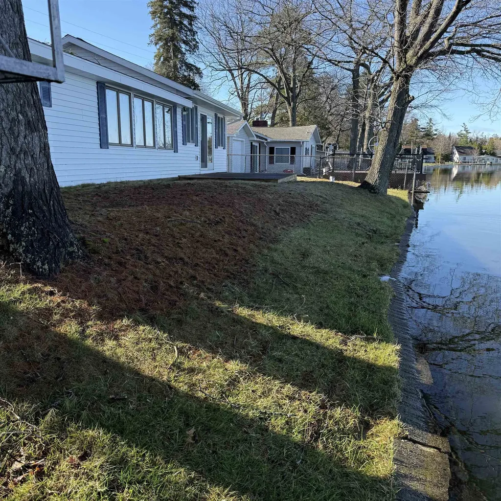 4432 E Cedar Lake Drive Greenbush Township MI 48738