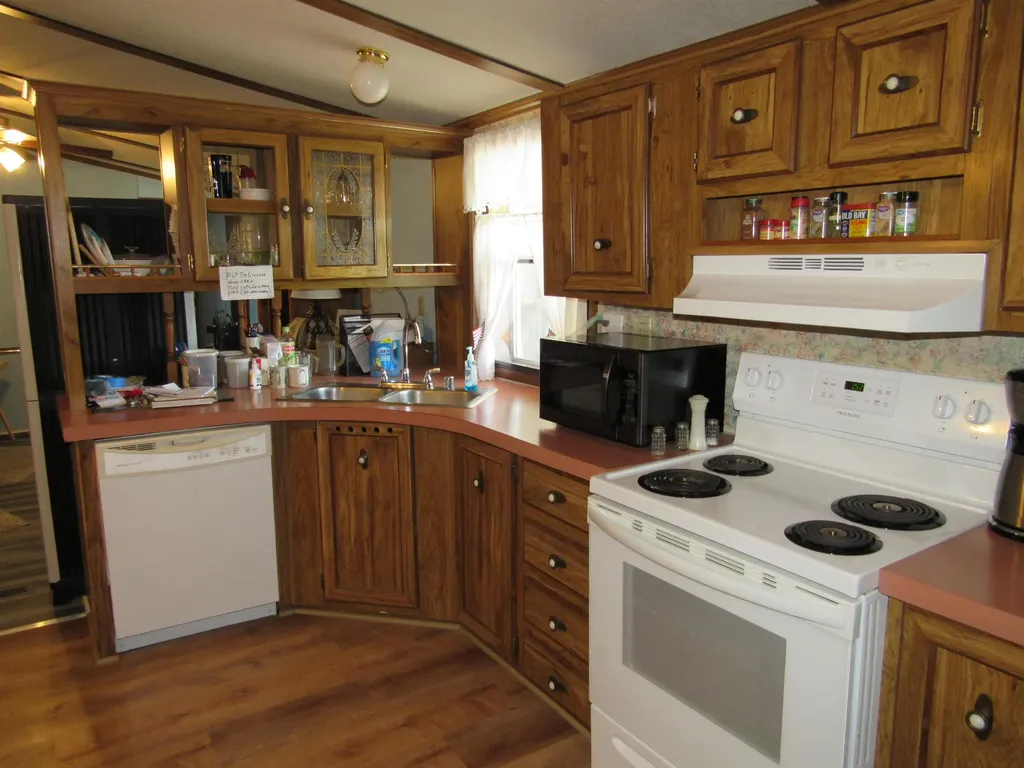 2143 Ruth Street Baldwin Township MI 48730