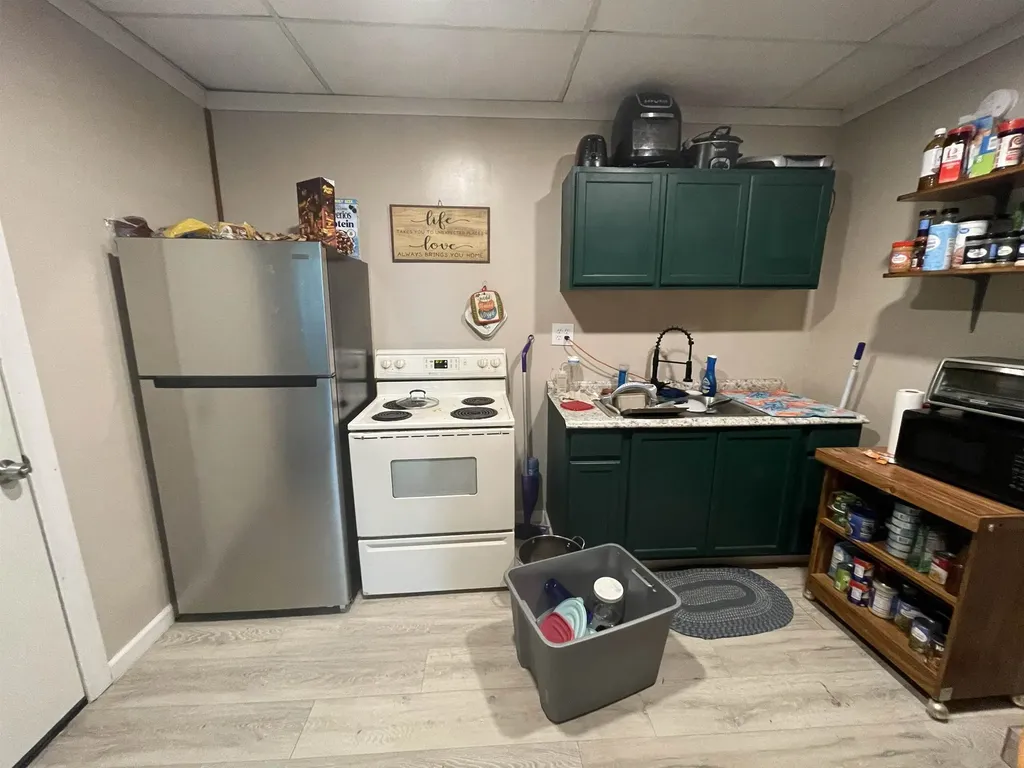 210 W Houghton Avenue West Branch Township MI 48661