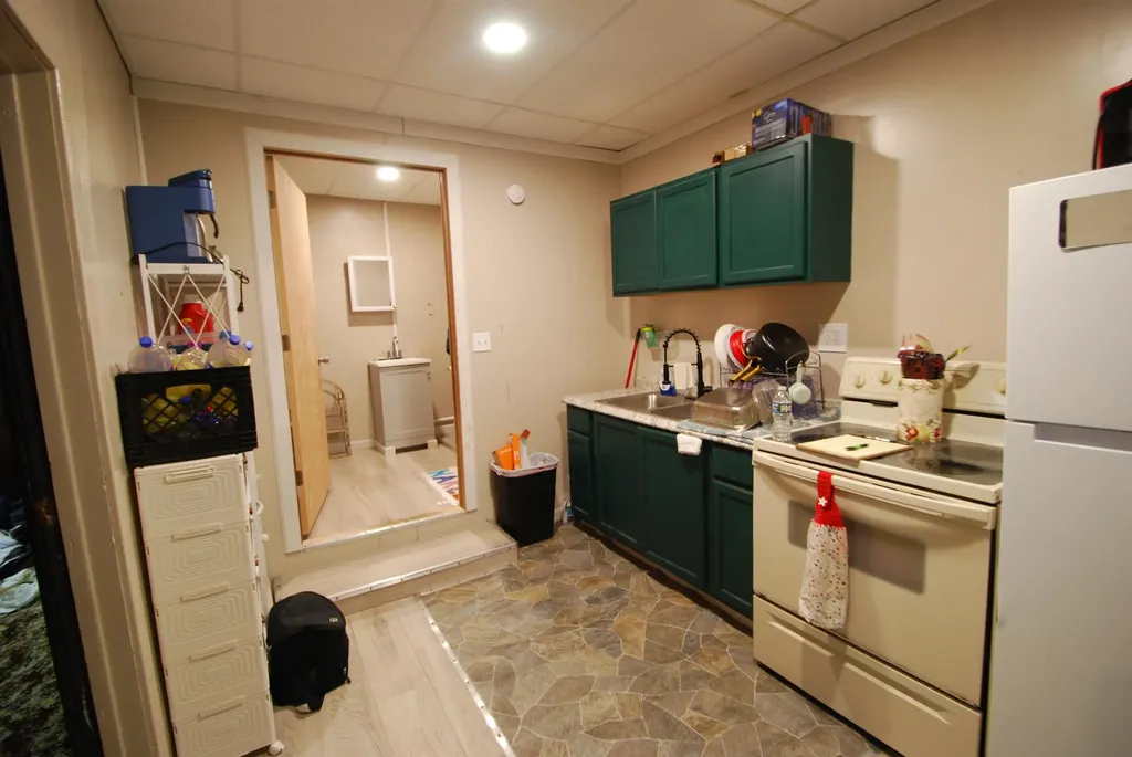210 W Houghton Avenue West Branch Township MI 48661