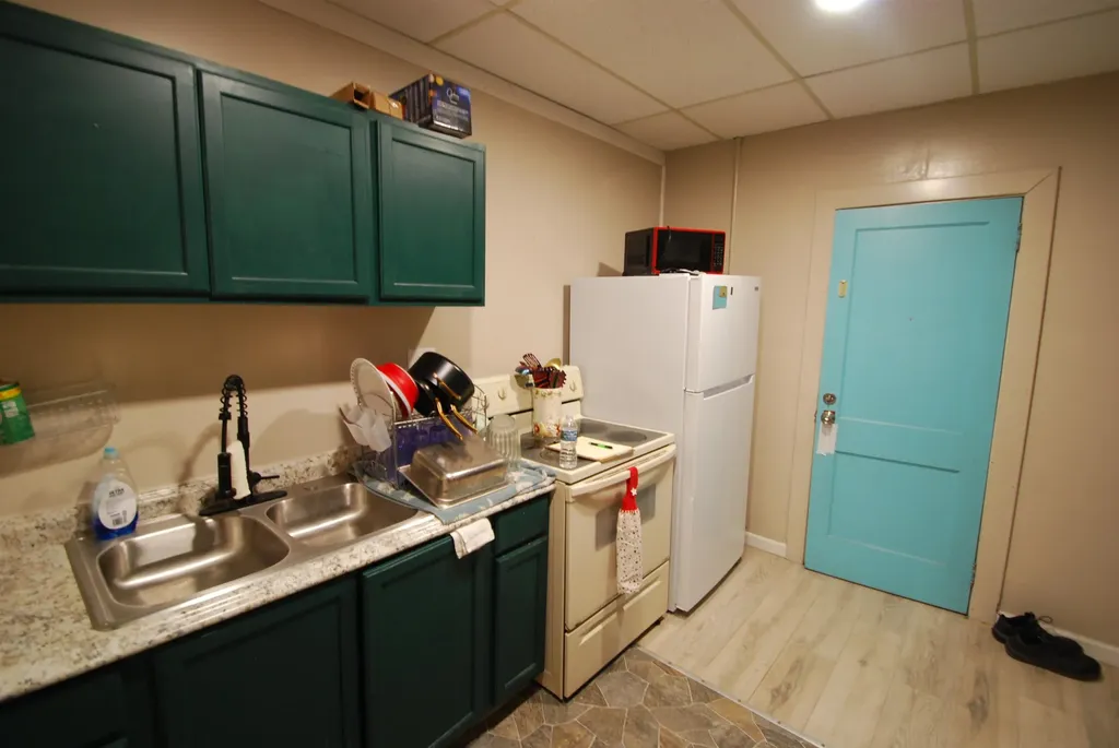 210 W Houghton Avenue West Branch Township MI 48661