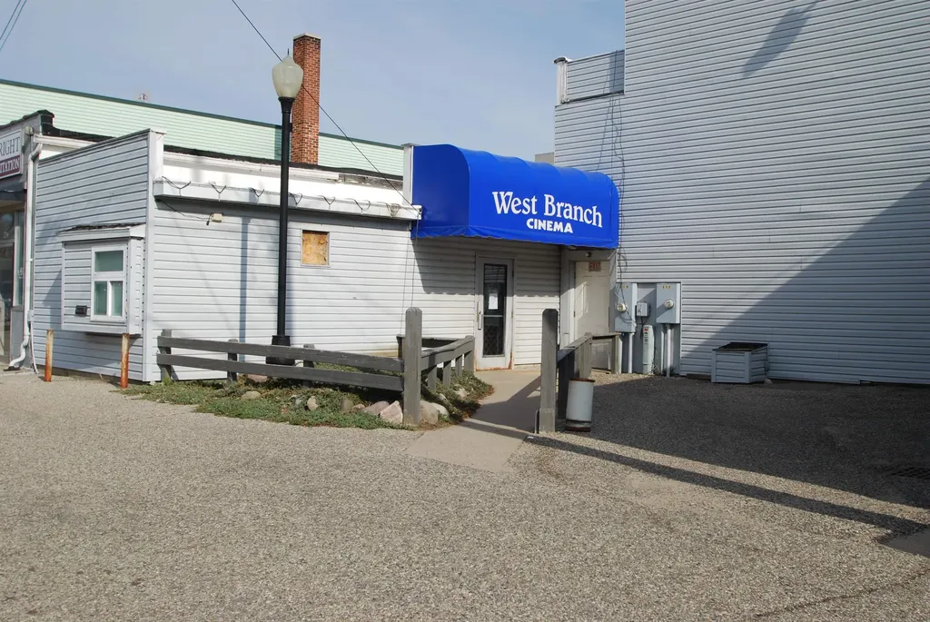 210 W Houghton Avenue West Branch Township MI 48661