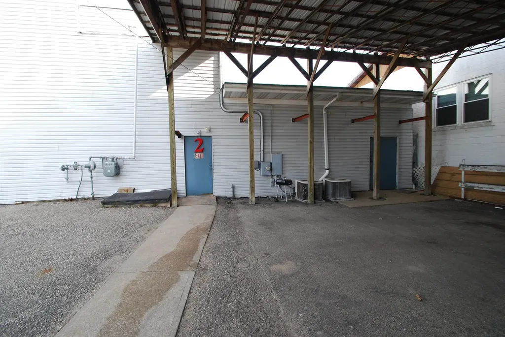 210 W Houghton Avenue West Branch Township MI 48661