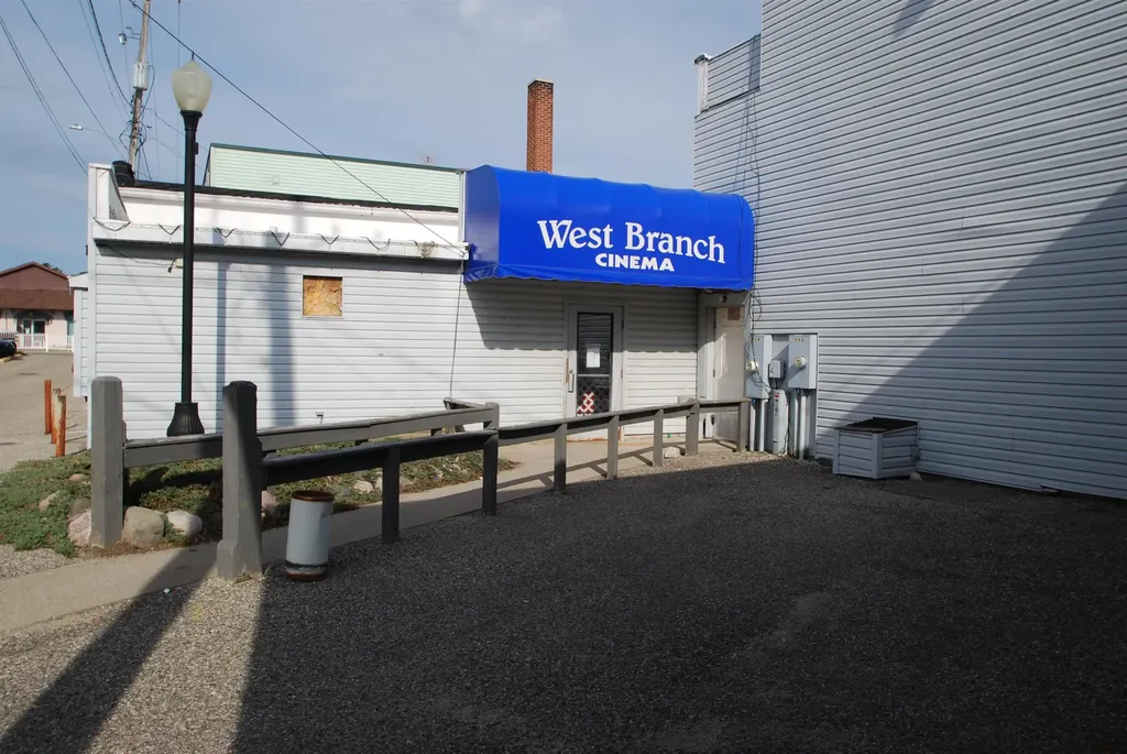210 W Houghton Avenue West Branch Township MI 48661