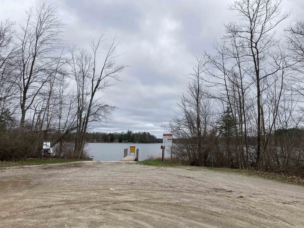 5240 Sumac Trail Goodar Township MI 48635