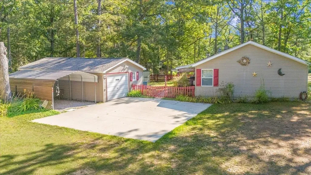 8200 Chain Lake Road Plainfield Township MI 48761