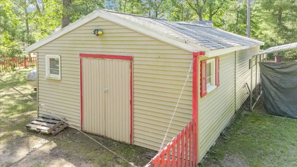 8200 Chain Lake Road Plainfield Township MI 48761